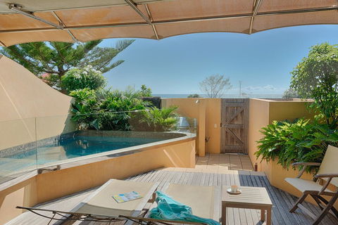 Beach Suites - eAccommodation 2