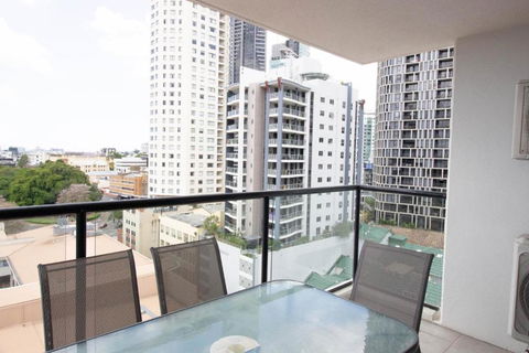 Republic Apartment - eAccommodation 3