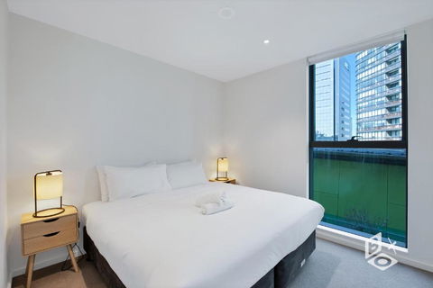 REST COLLECTION Apartments On Collins Docklands - eAccommodation 2