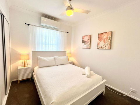 Renovated Queenslander - Upstairs 2km To Stadium - eAccommodation 3