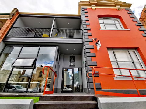 Refresh109 On Cameron - eAccommodation 3