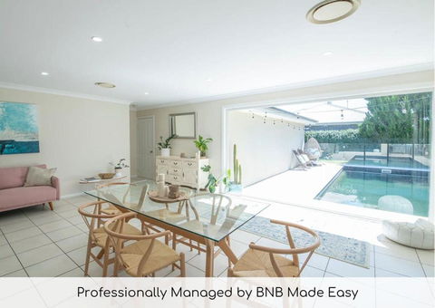 Regand Retreat - Luxurious Family Home, Pool - eAccommodation 0