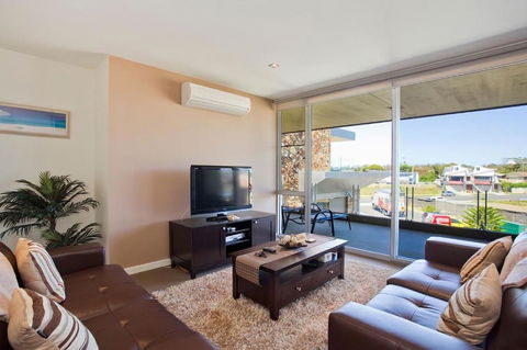 Resort Penthouse 301 - eAccommodation 1