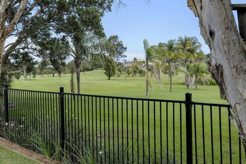 Retreat On Gleeson - Linen Not Included - eAccommodation 3