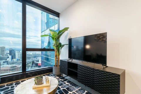 Ritzy Apartment In Iconic Australia 108 With Views - eAccommodation 3
