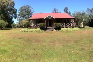River Cottage Retreat Jalbarragup with eAccommodation