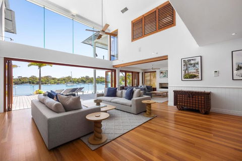 Riverside Elegance On Noosa Parade - eAccommodation 1