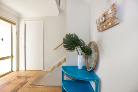 Riverside Views Hawks Nest - eAccommodation 1