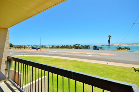 Riverview Holiday Apartment 23 - Kalbarri WA - eAccommodation 0