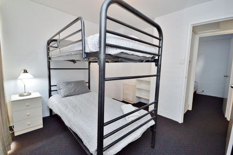 Riverview Holiday Apartment 9 - Kalbarri WA - eAccommodation 3