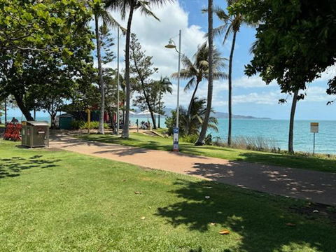 Residential Two-bedroom Unit On The Strand, Self-check In, Wi-fi - eAccommodation 1