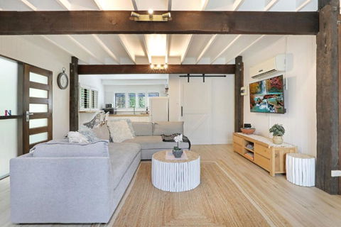 Romantic Coastal Retreat - Located In Jervis Bay! - eAccommodation 2