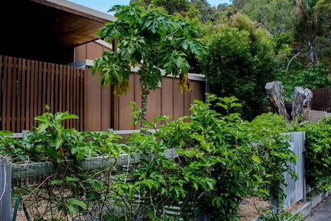 Sand Dweller Holiday Villa Point Lookout - eAccommodation 1