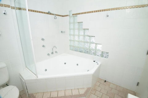 Rockpool Motor Inn - eAccommodation 3