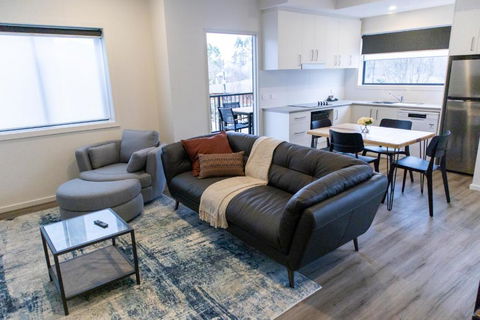 Rocky Valley Luxury Apartments - eAccommodation 1