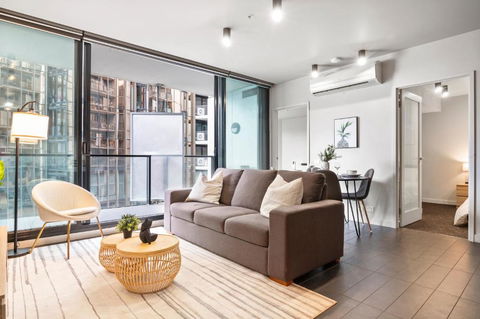 Rooftop Pool 2BR Apt At Marvel Stadium With Free Parking - eAccommodation 0
