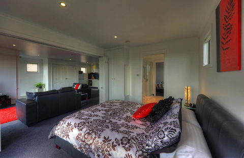 Rosebank Cottage Collection - eAccommodation 1