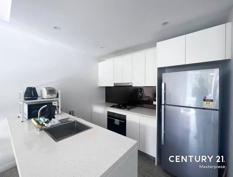 Rosebery Comfort 2BR Apt Near CBD - eAccommodation 2