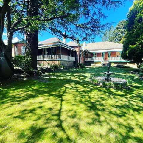 Rowan Brae Historic Guesthouse - eAccommodation 0