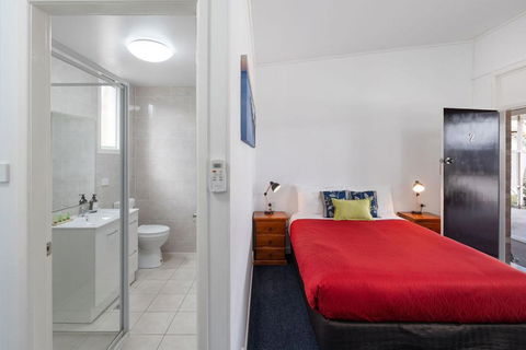 Royal Motel Tenterfield - eAccommodation 1