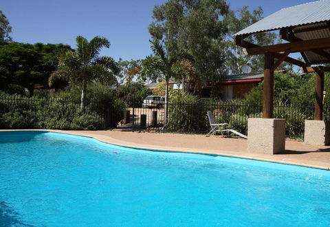 Rubyvale Motel & Holiday Units - An Adults Only Getaway - eAccommodation 1