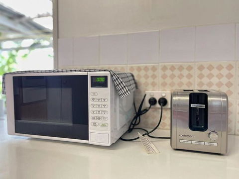 Runaway Bay Family Haven With 4beds - eAccommodation 1