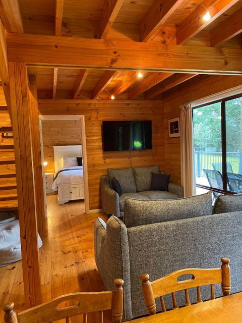 Russell Falls Holiday Cottages - eAccommodation 2