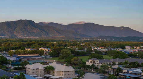 Rydges Esplanade Resort Cairns - eAccommodation 1
