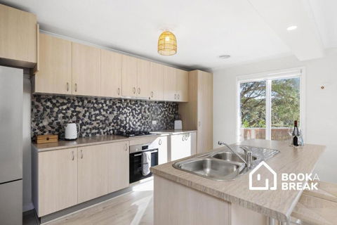 Rye Treetop Tranquillity - eAccommodation 2