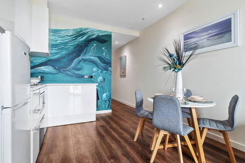 Sails By The Bay - Ocean Views - Wi-Fi - Netflix - eAccommodation 2