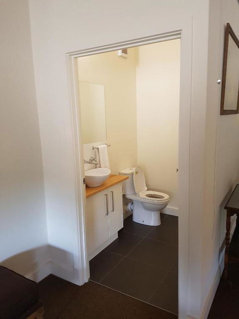 Saladin Lodge - eAccommodation 1