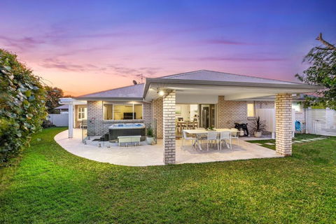 Salty Pause At Bondi House - With Spa And Pet Friendly! - eAccommodation 3