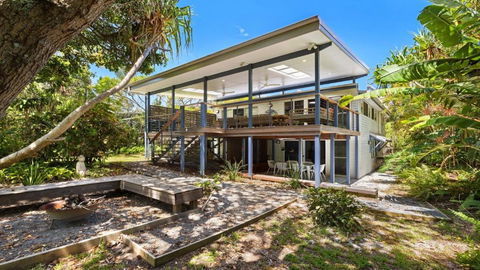 Salty Seaside - eAccommodation 0