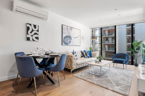 Rooftop Pool Stunning Apt At Marvel Stadium With Free Parking - eAccommodation 0