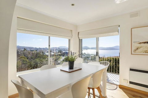 Sandcastle At Sandy Bay Perfect Location Views - eAccommodation 2