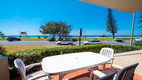 Sandrift Beachfront Apartments - eAccommodation 3