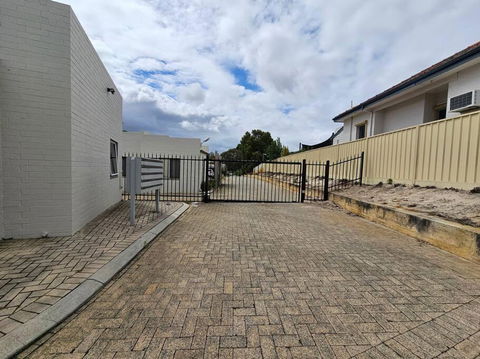 Sandringham Tranquil Retreat - eAccommodation 2