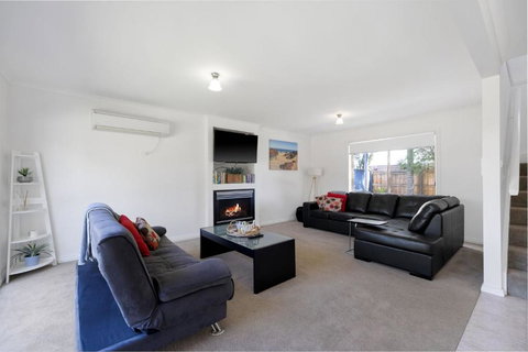 Sandy Beach House Cowes - eAccommodation 2