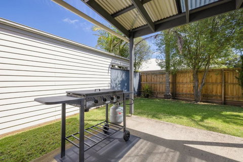 Sandy Beach House Cowes - eAccommodation 3