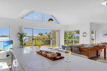 Sandy Cove with eAccommodation
