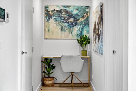 Sky Luxury Inc With Pool Gym Wifi - eAccommodation 2