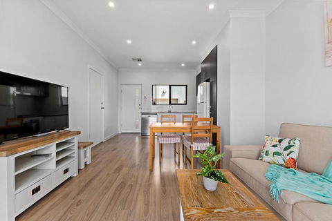 Swainson On Bernards - eAccommodation 0