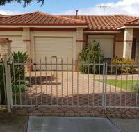 Beachside Retreat - eAccommodation