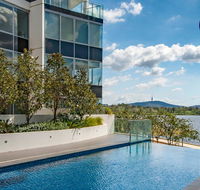 Beautiful Modern Lake View Apartment - eAccommodation