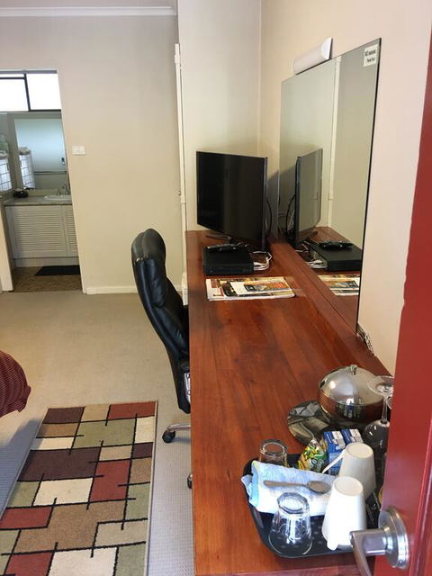 Black Forest Motel - eAccommodation 2