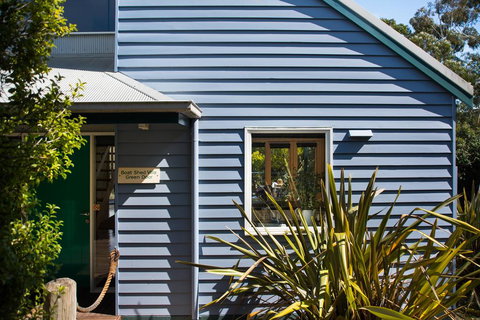 Boatshed Villa Green Door - eAccommodation 1