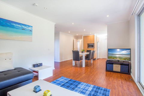 Waterfront Wonder - eAccommodation 3