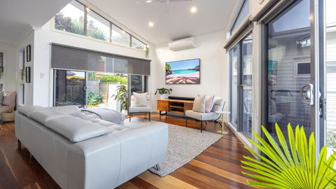 Wanna Wanna Beach House - eAccommodation 2