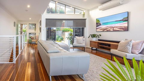 Wanna Wanna Beach House - eAccommodation 1