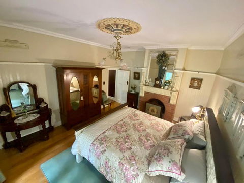 Warburton House - eAccommodation 0
